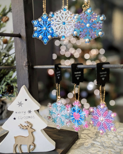 Diamond Painting Snowflake Keychains