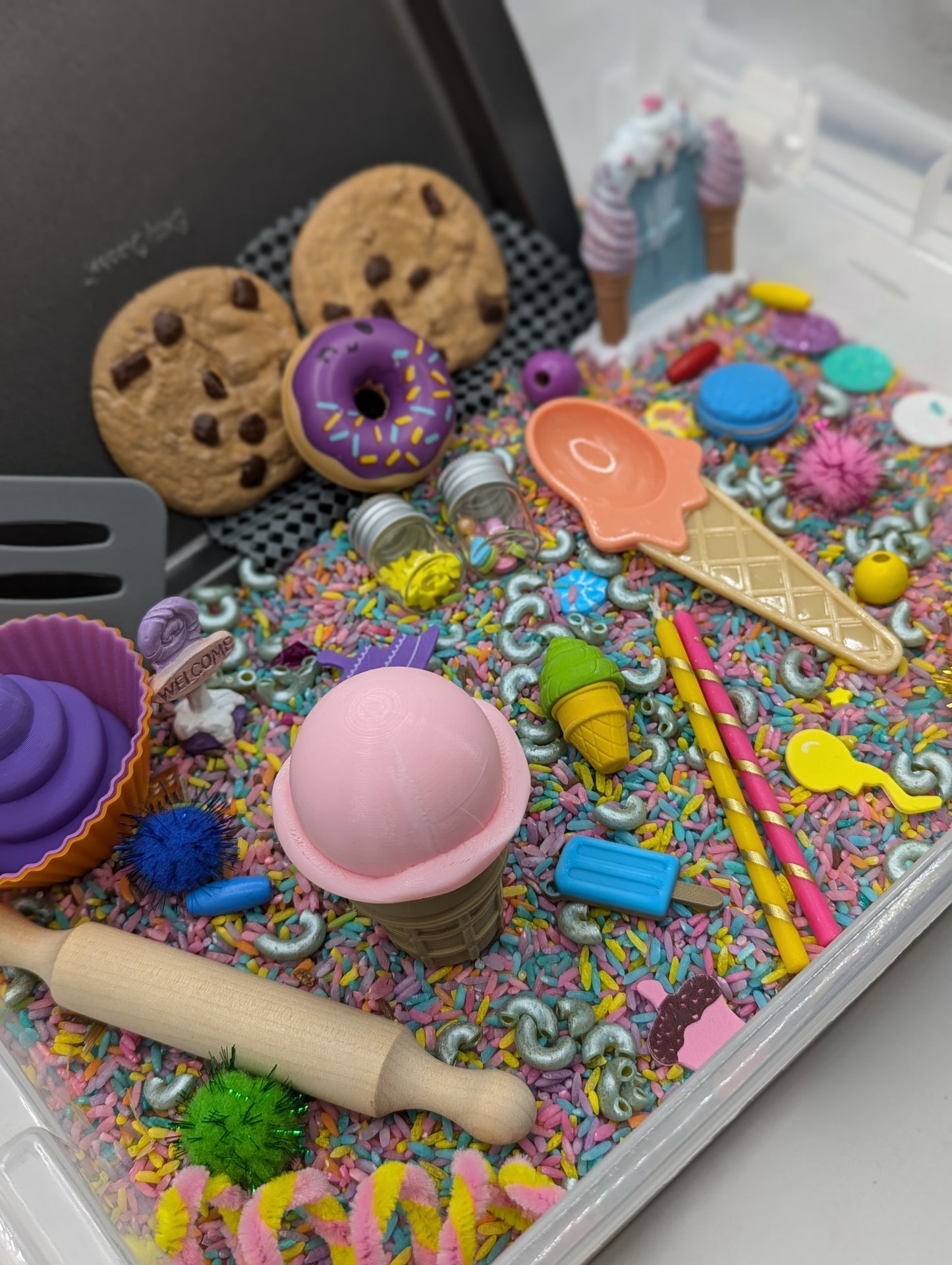 Baker's Delight Sensory Bin